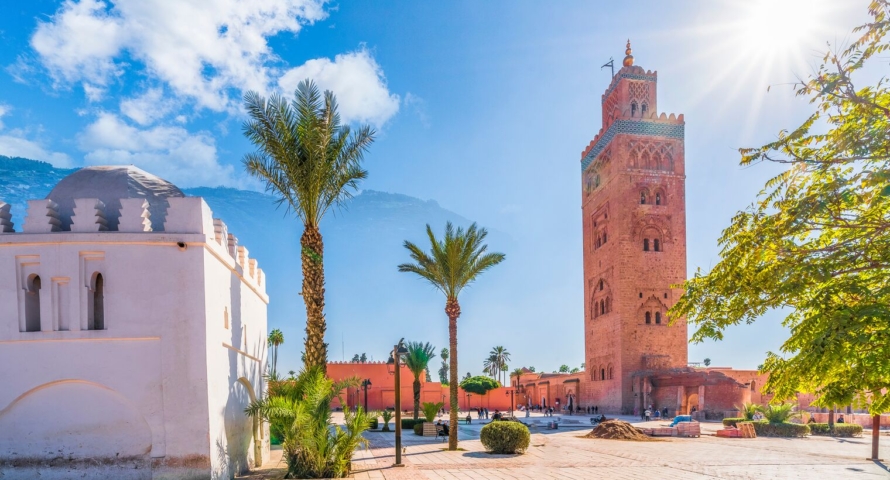 Content Afb 1520-marokko_marrakesh_marrakesh_vakantie-marrakech_koutoubia-moskee_plein_felle-zon_shutterstock